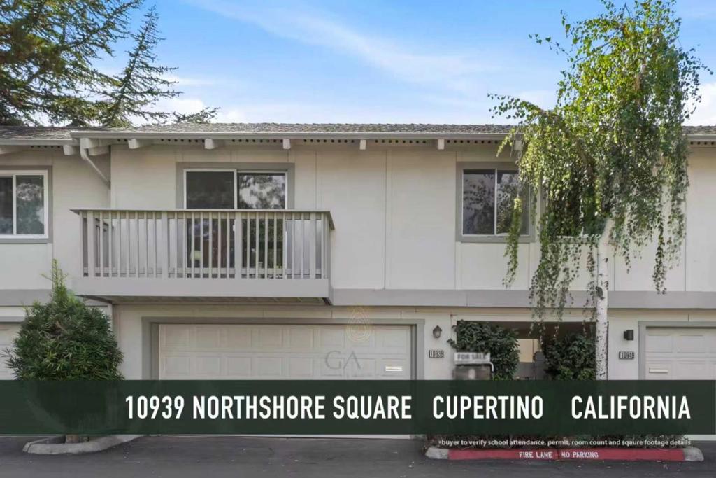 10939 Northshore Square Property Photo 1