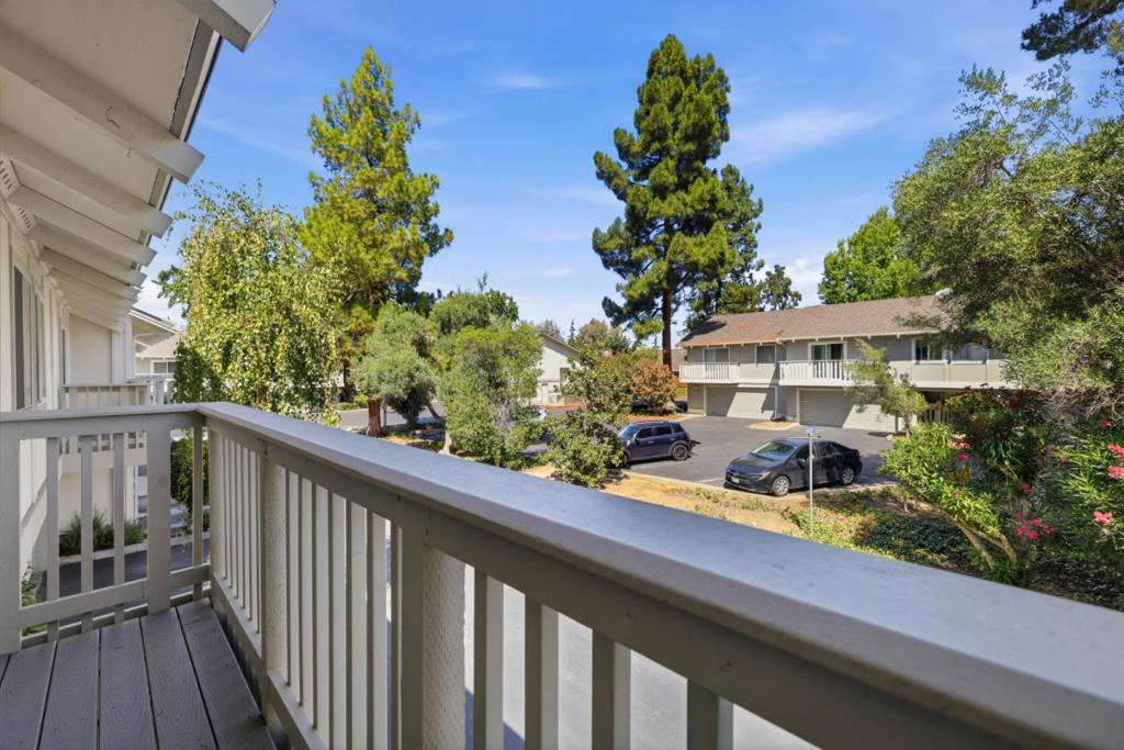 10939 Northshore Square Property Photo 39