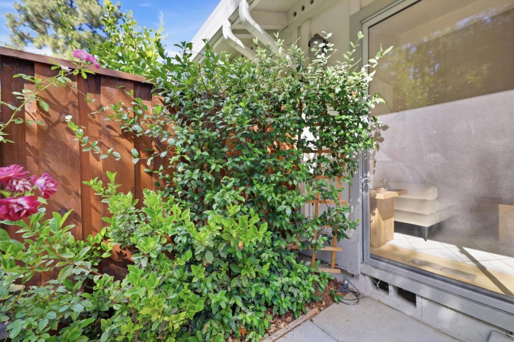 10939 Northshore Square Property Photo 49