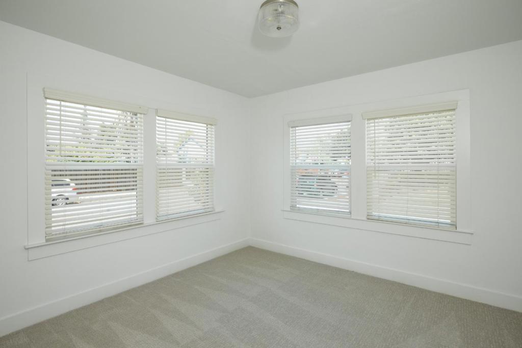 196 N 17th Street Property Photo 11