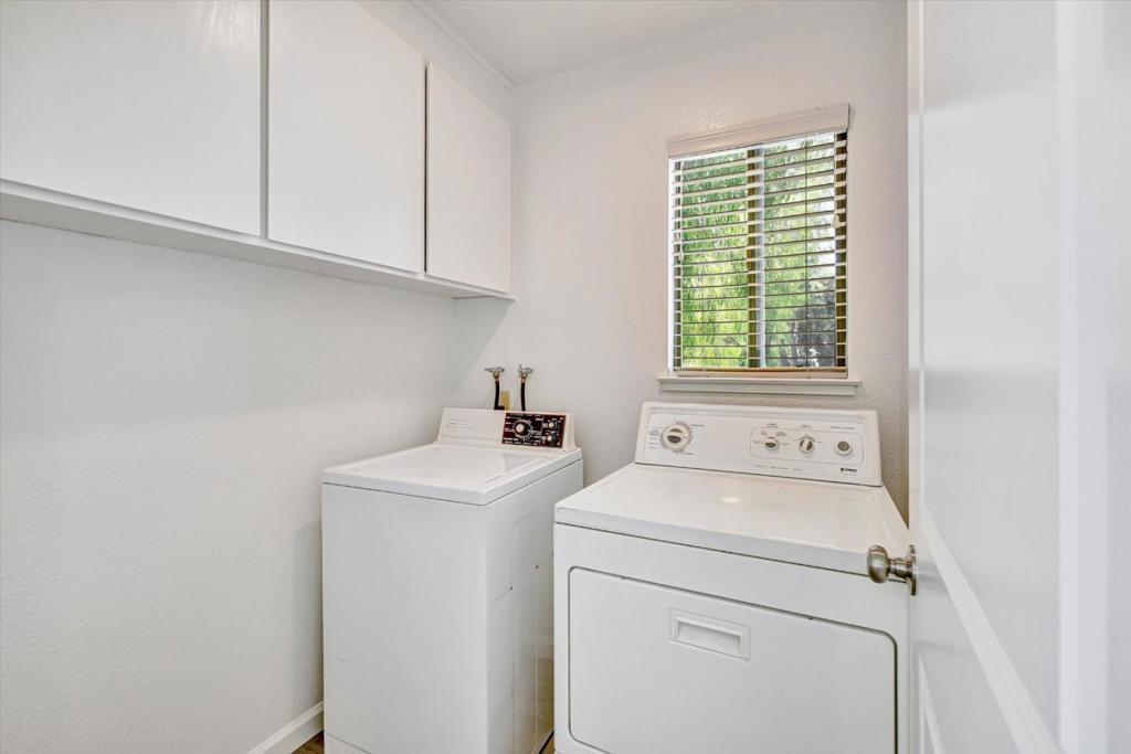 10095 Craft Drive Property Photo 15