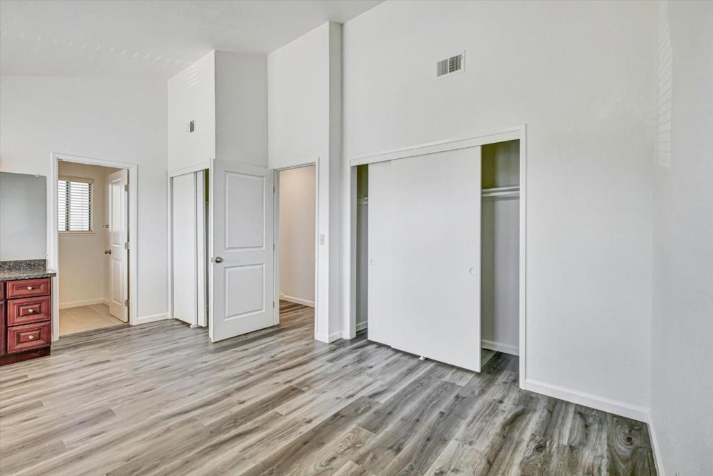 10095 Craft Drive Property Photo 17