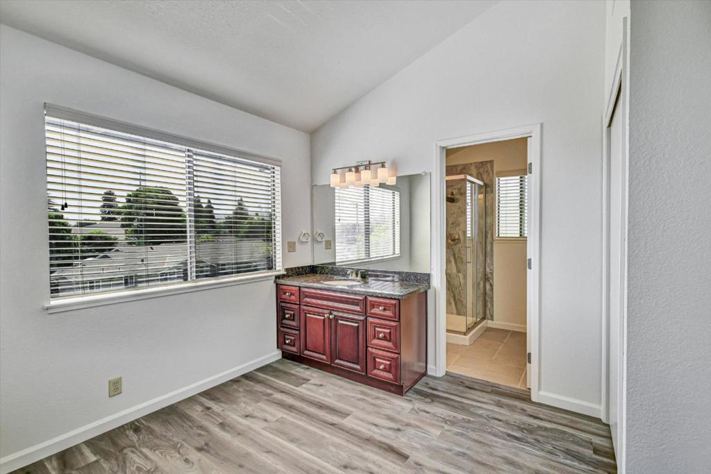 10095 Craft Drive Property Photo 18