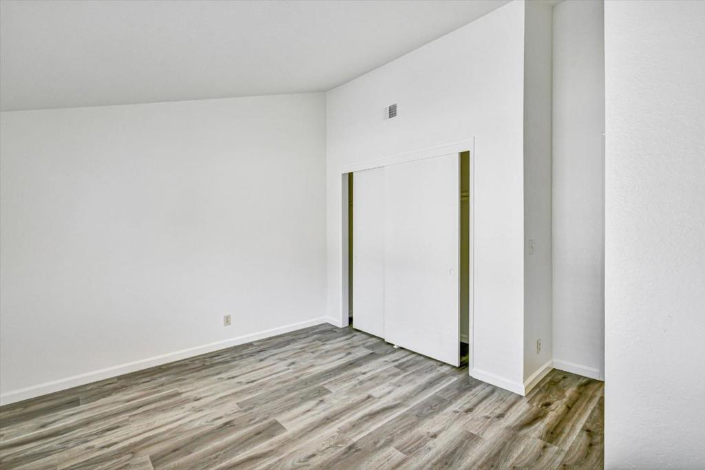 10095 Craft Drive Property Photo 21