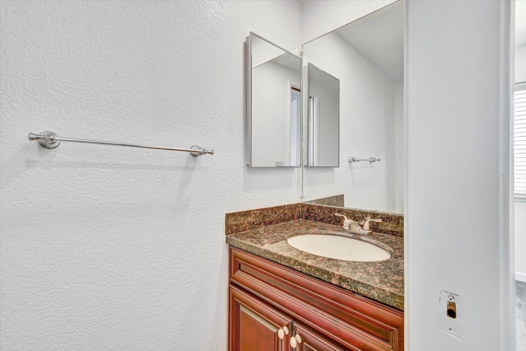 10095 Craft Drive Property Photo 29