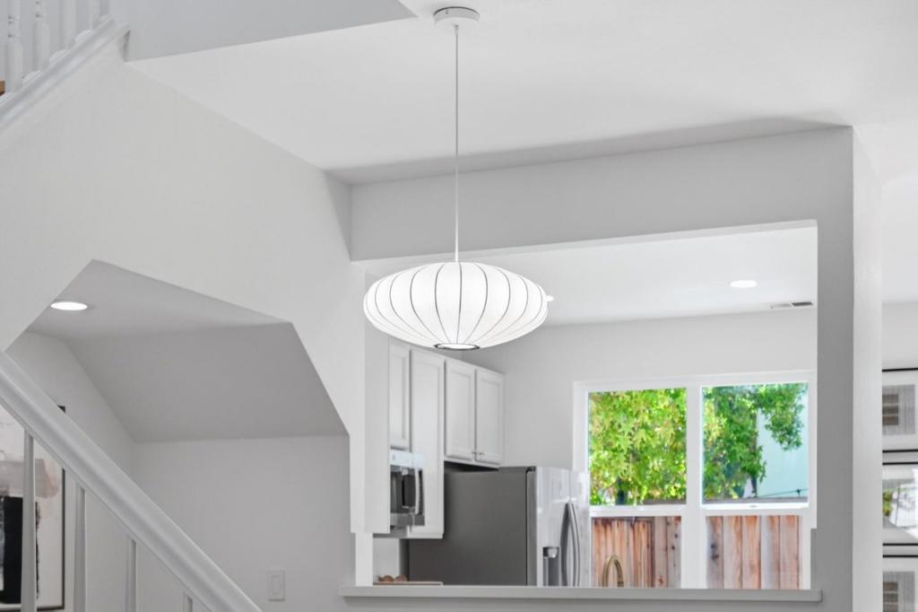 101 Beacon Street Property Photo 10