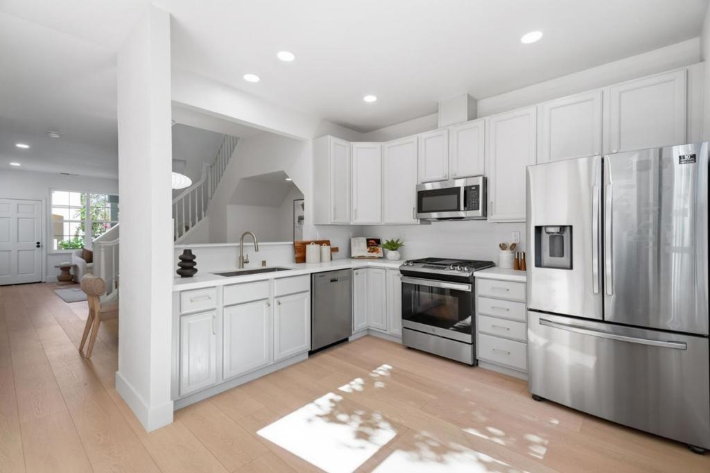 101 Beacon Street Property Photo 11