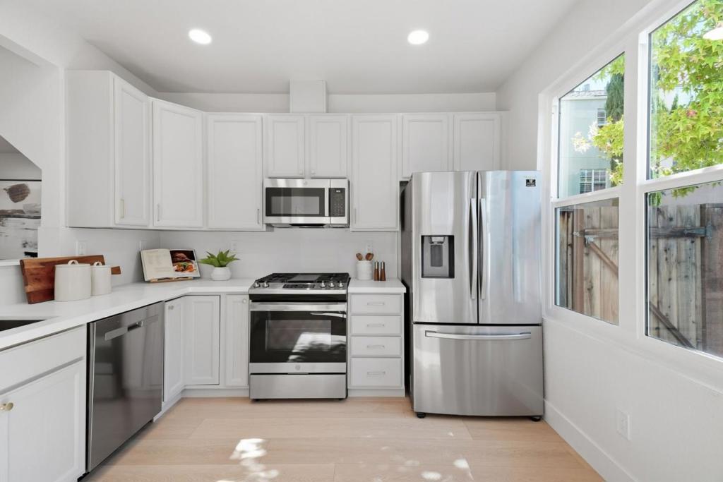 101 Beacon Street Property Photo 13