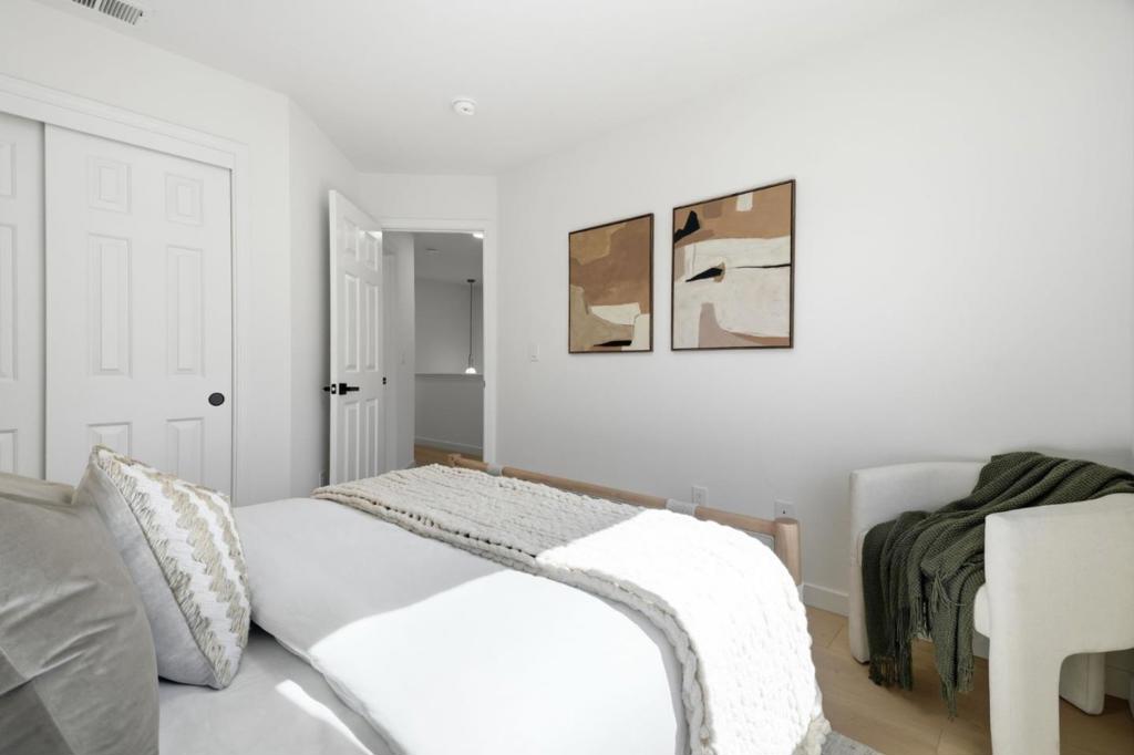 101 Beacon Street Property Photo 31