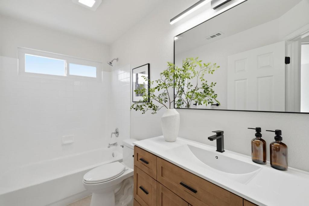 101 Beacon Street Property Photo 32