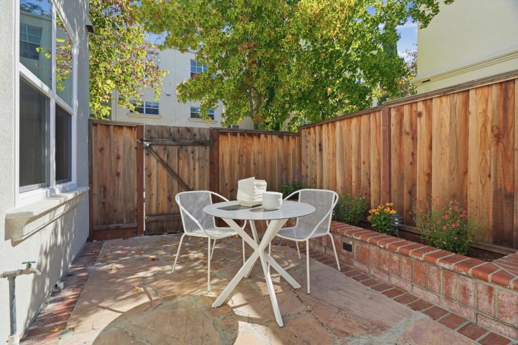 101 Beacon Street Property Photo 38