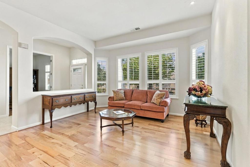 9066 Village View Loop Property Photo 6