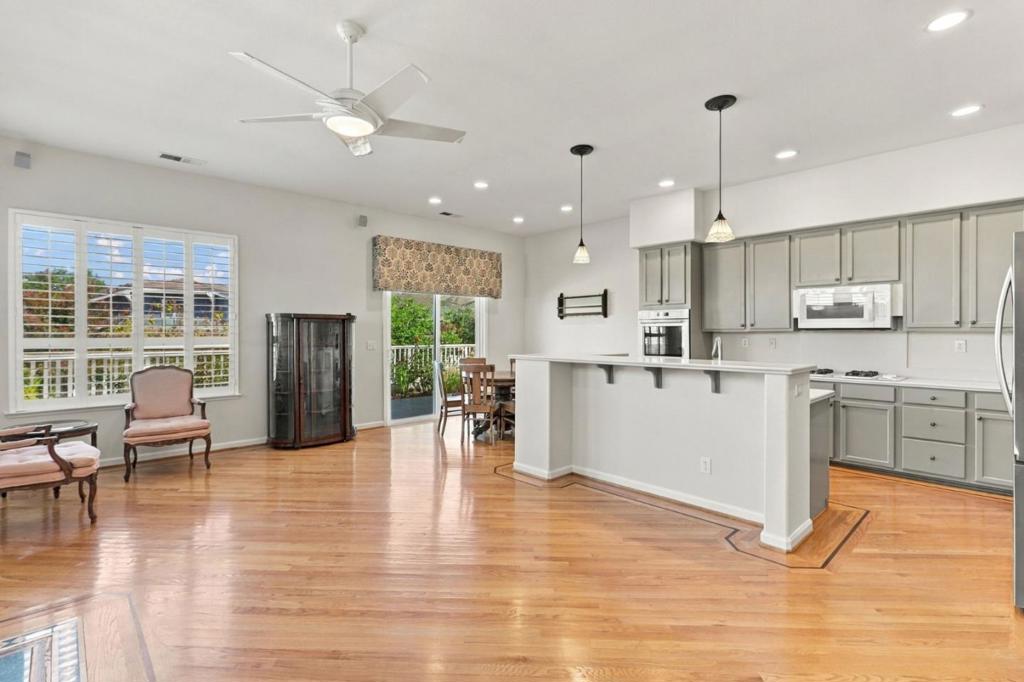 9066 Village View Loop Property Photo 10