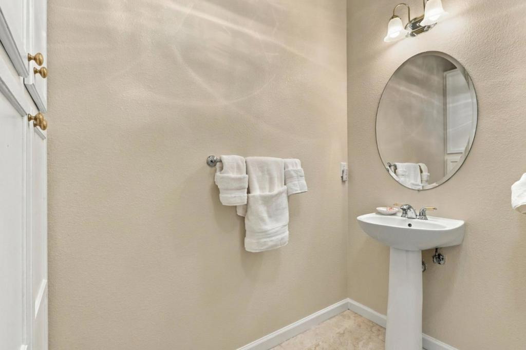 9066 Village View Loop Property Photo 20