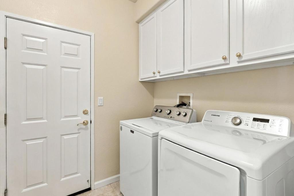9066 Village View Loop Property Photo 31