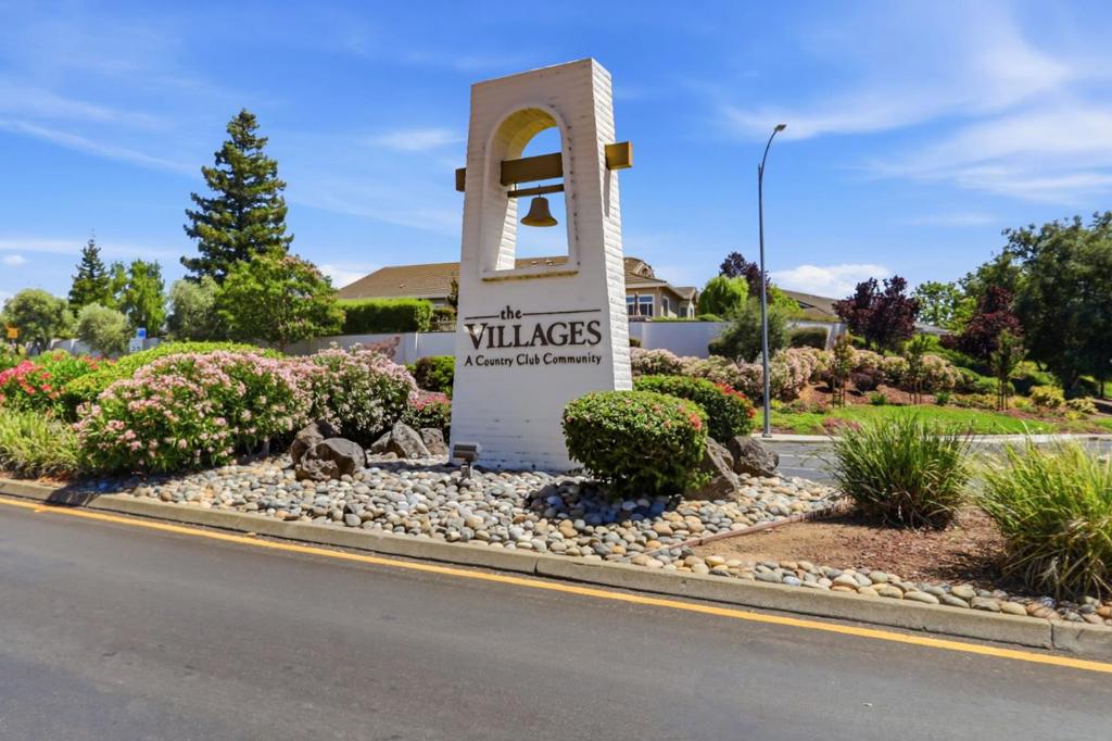 9066 Village View Loop Property Photo 42
