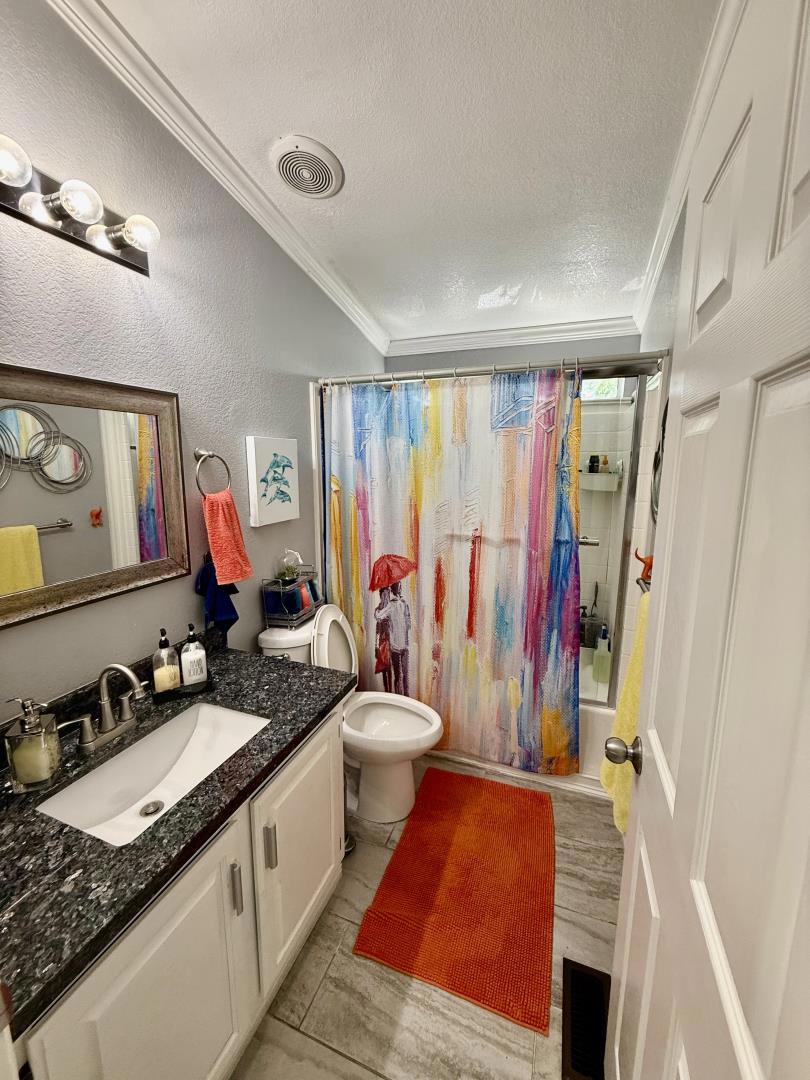 652 Hermitage 652 Property Photo 12