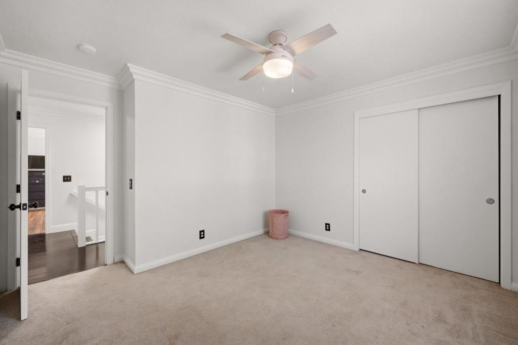 26 La Crosse Drive Property Photo 24
