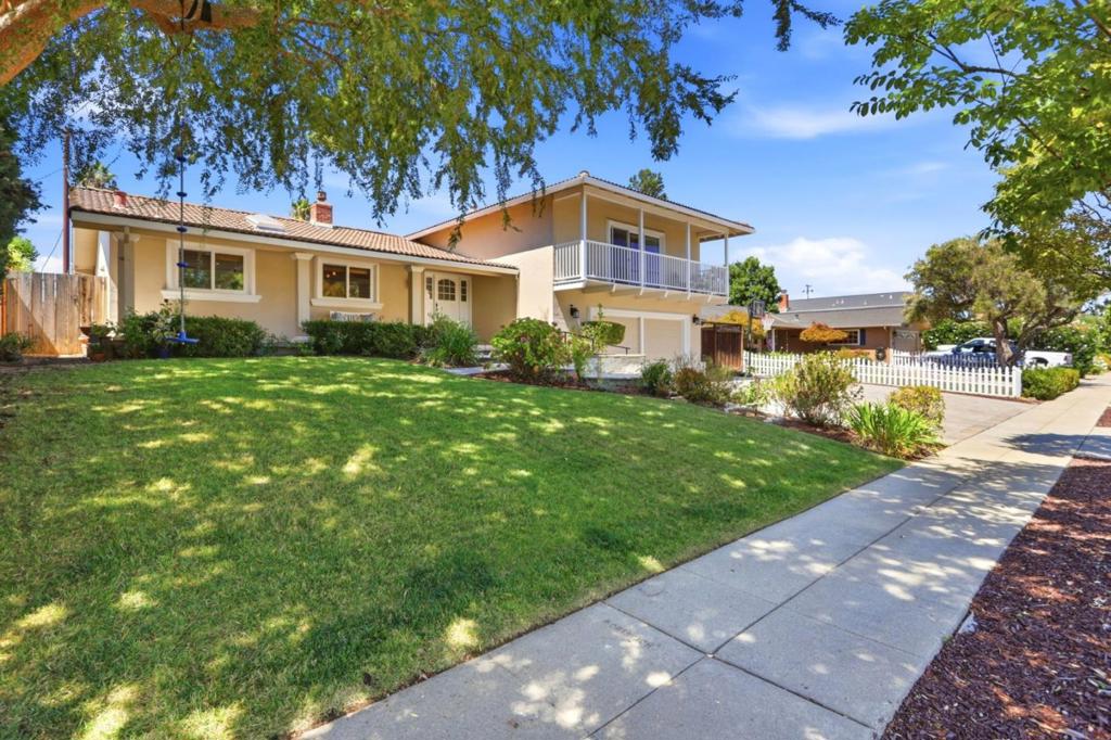 6463 Camelia Drive Property Photo 3