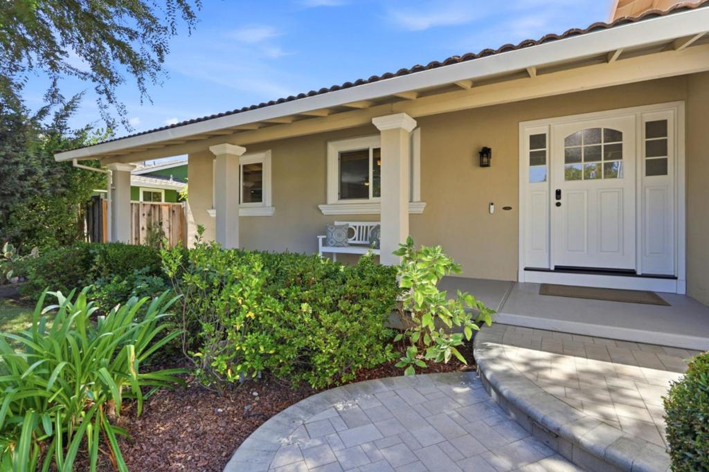 6463 Camelia Drive Property Photo 4