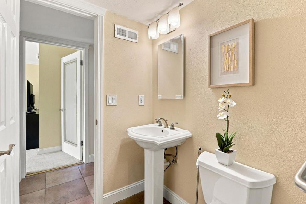 6463 Camelia Drive Property Photo 32