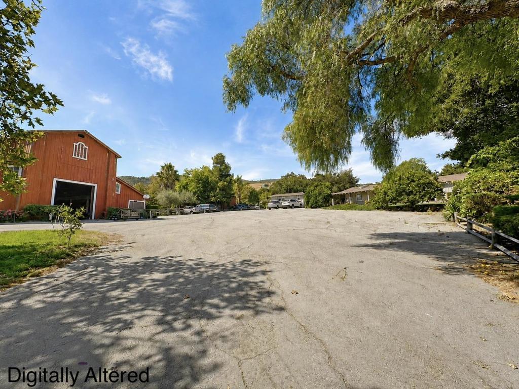 547 Mission Vineyard Road Property Photo 1