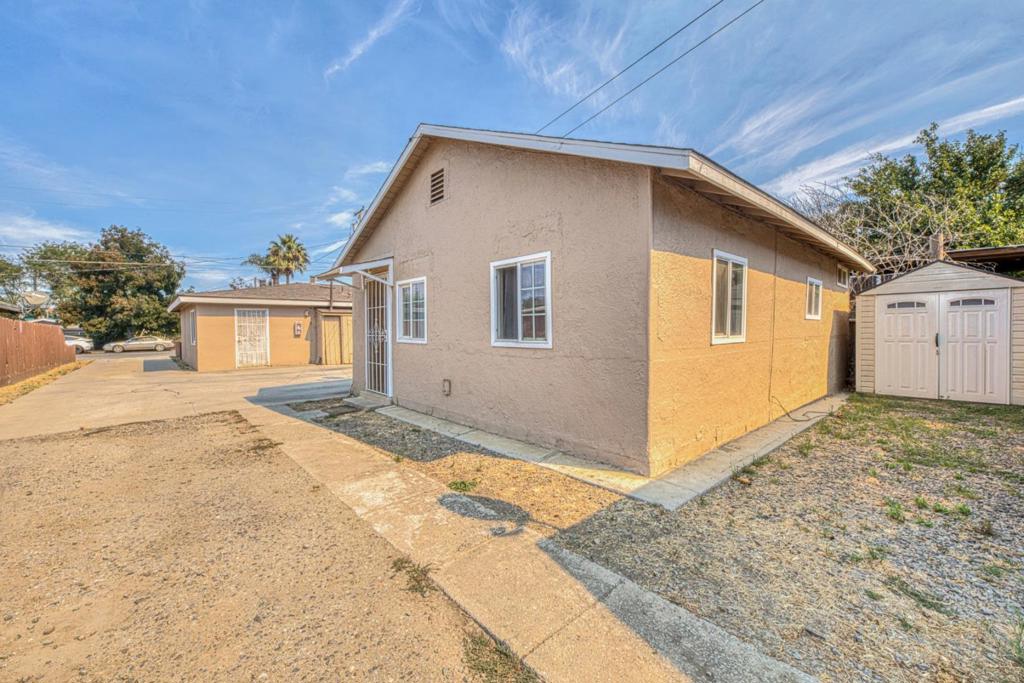 24 8th Street Property Photo 16