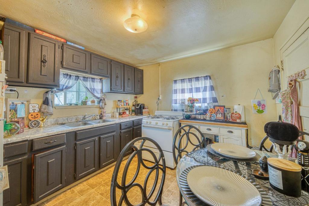24 8th Street Property Photo 20