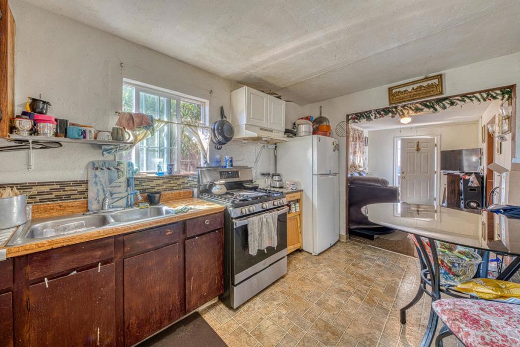 24 8th Street Property Photo 30