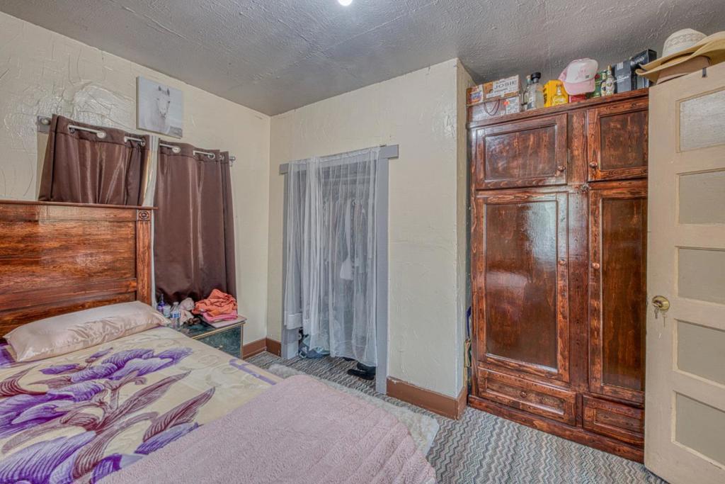 24 8th Street Property Photo 34