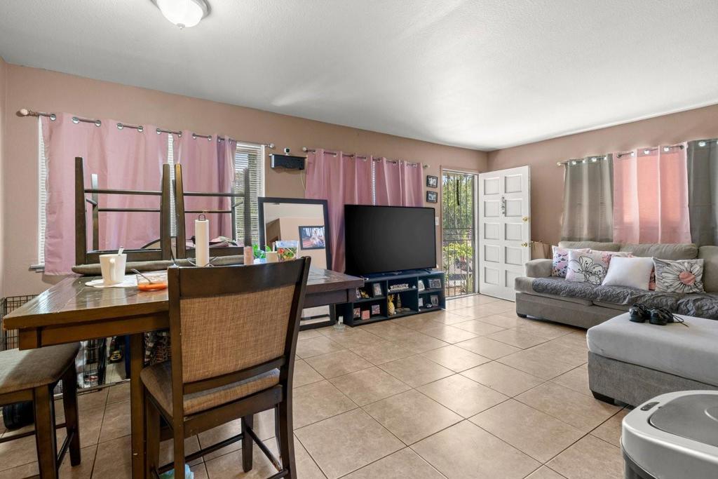 2439 Clyda Drive Property Photo 7
