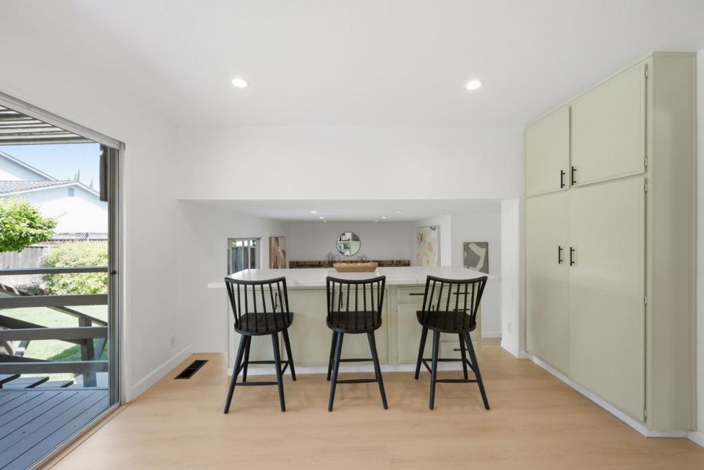 141 Park Sharon Drive Property Photo 13