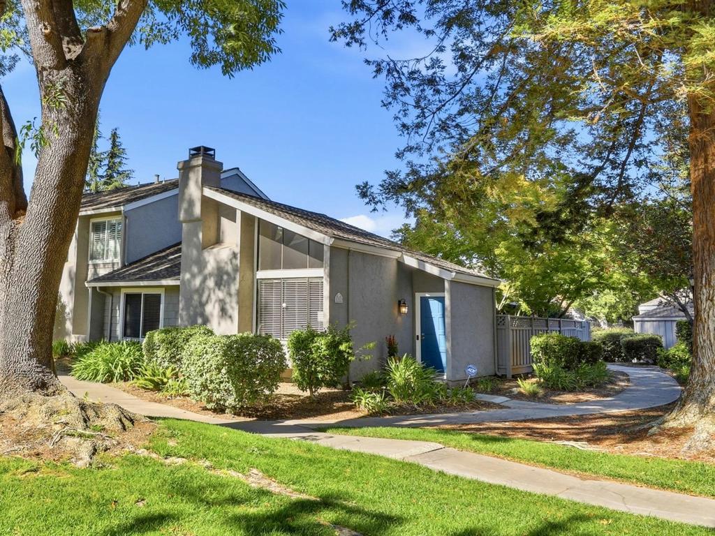 1102 Shenandoah Drive Property Photo 1