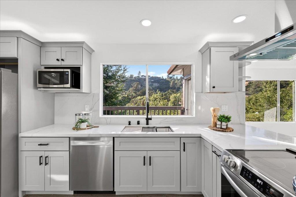 5603 Crow Canyon Road Property Photo 15