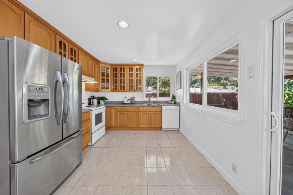 2422 Ridgeglen Way Property Photo 17