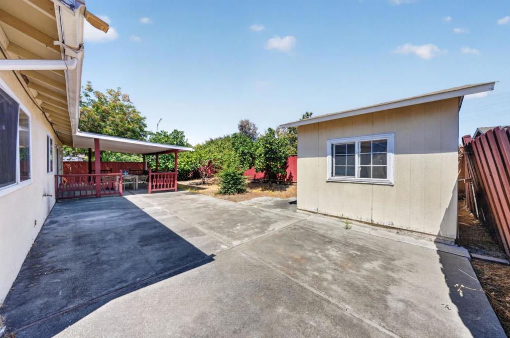 2422 Ridgeglen Way Property Photo 33