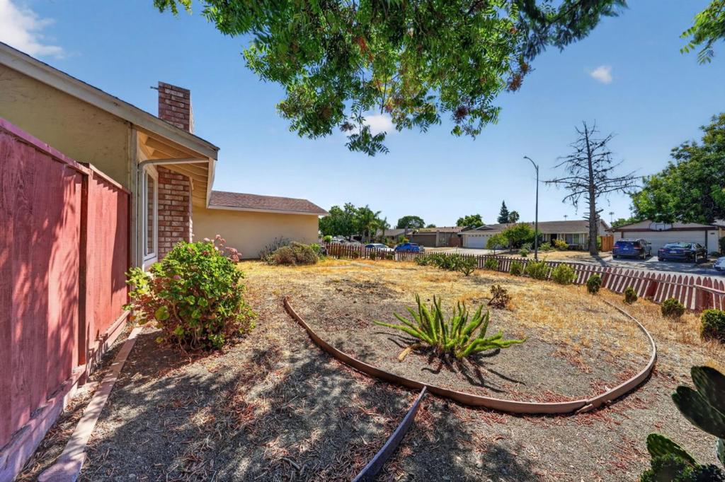 2422 Ridgeglen Way Property Photo 44