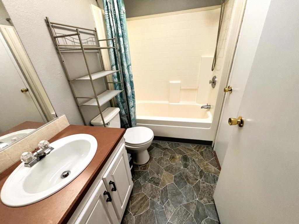 212 Rodeo Drive 212 Property Photo 10
