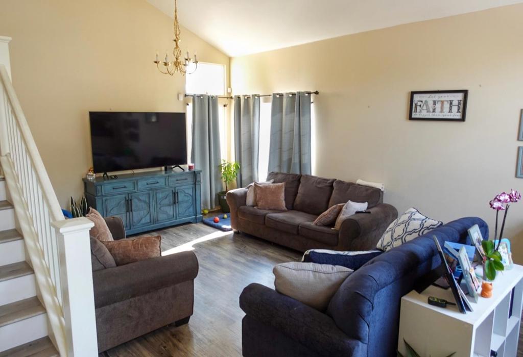 972 San Gabriel Property Photo 3