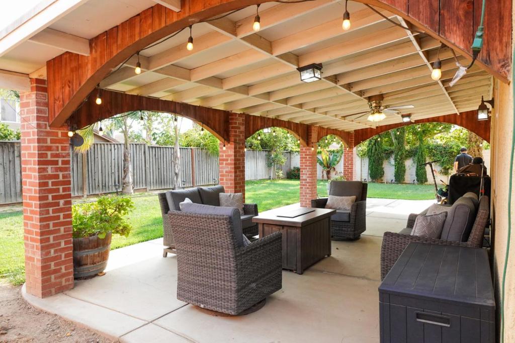 972 San Gabriel Property Photo 9