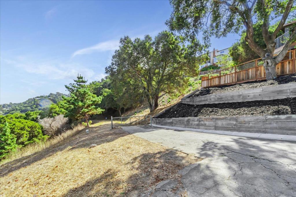 3325 Lower Lock Property Photo 6