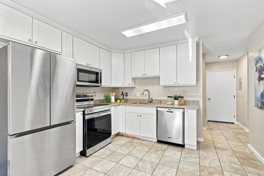 1397 Gazdar Court Property Photo 8