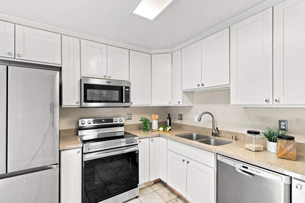 1397 Gazdar Court Property Photo 10
