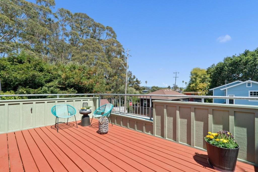 230 Alhambra Avenue Property Photo 16