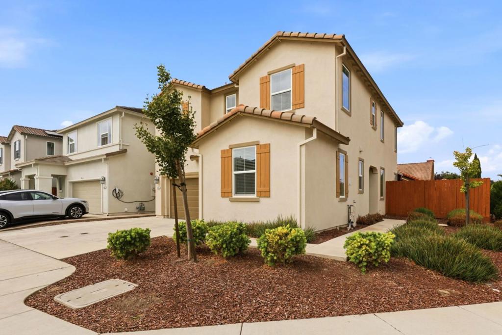 600 Duran Court Property Photo 1