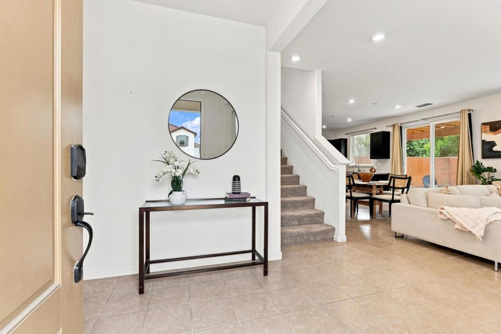 600 Duran Court Property Photo 4