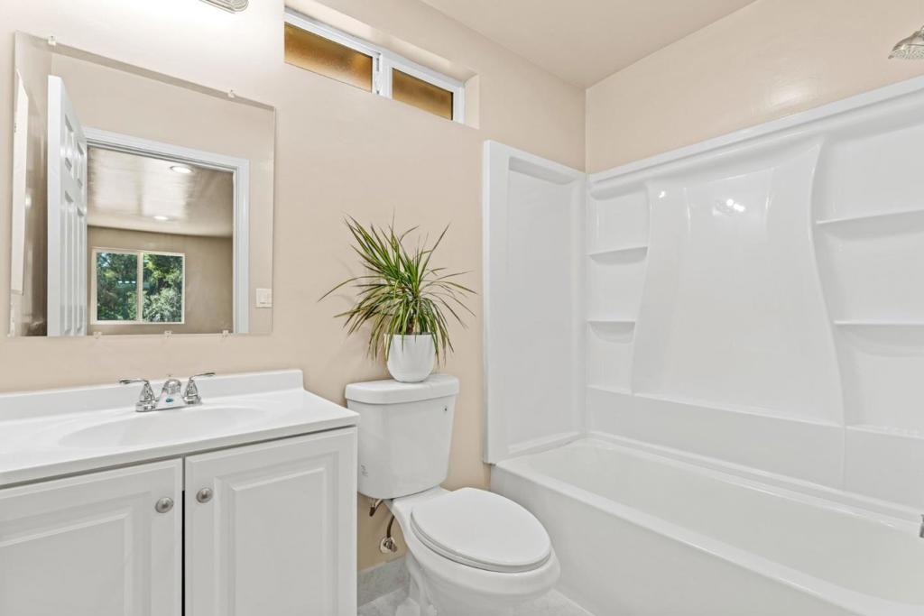 76857695 Pine Tree Property Photo 25