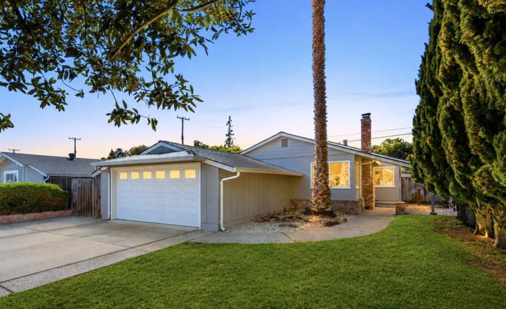 3250 Machado Avenue Property Photo 1