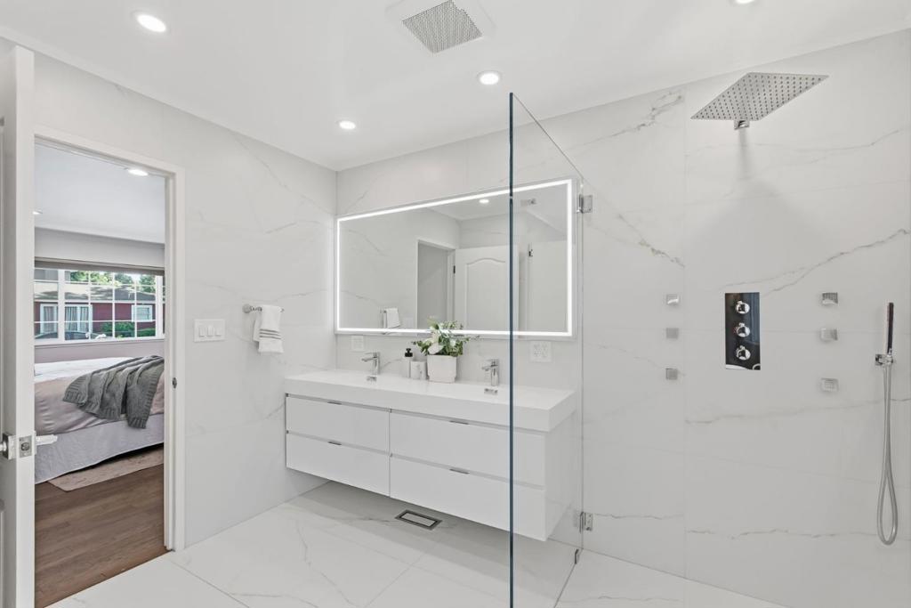 3146 Wessex Way Property Photo 14