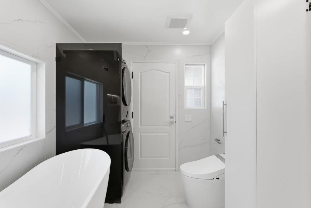 3146 Wessex Way Property Photo 15